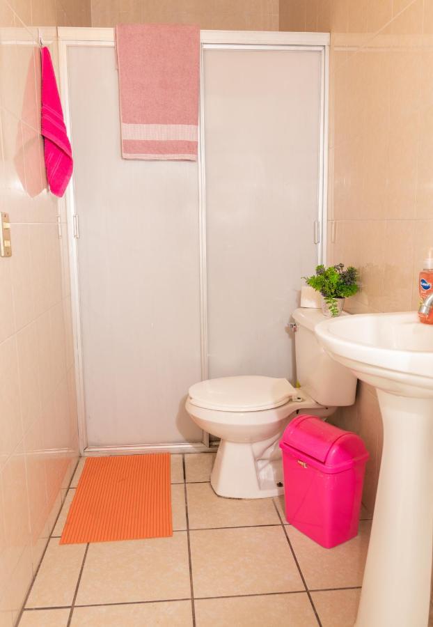 Hostal Casa Colores Adults Only Guadalajara Ngoại thất bức ảnh